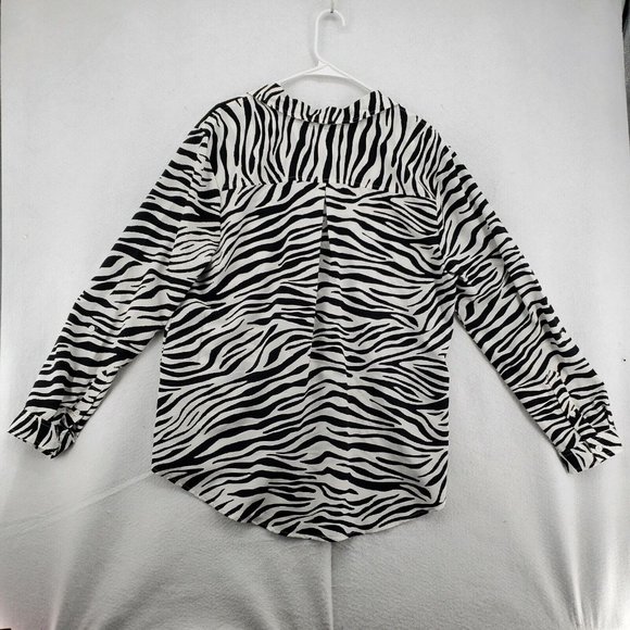 TIME AND TRU Shirt Women's Long Roll-Tab Sleeves Zebra Pattern White Black 2XL - Picture 8 of 12